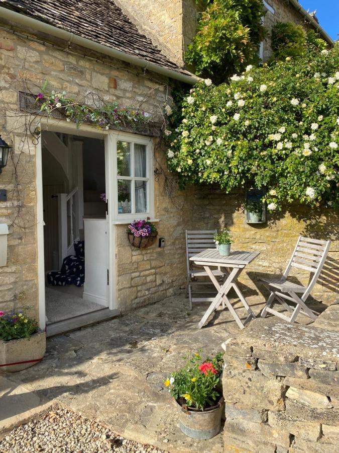 Newmans Cottage Burford Exterior photo
