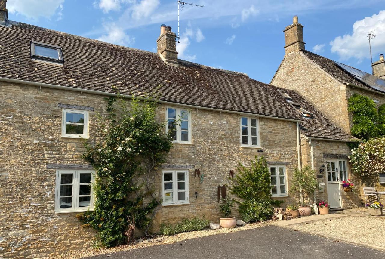Newmans Cottage Burford Exterior photo
